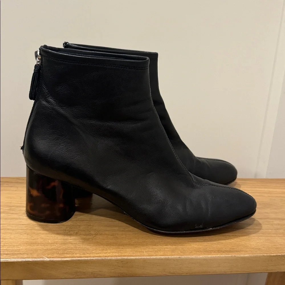 AGL | Veta Precious Leather ankle boot with heel / Size 39.5